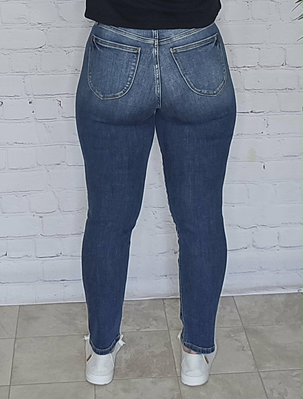 Judy Blue Go To Slim Fit