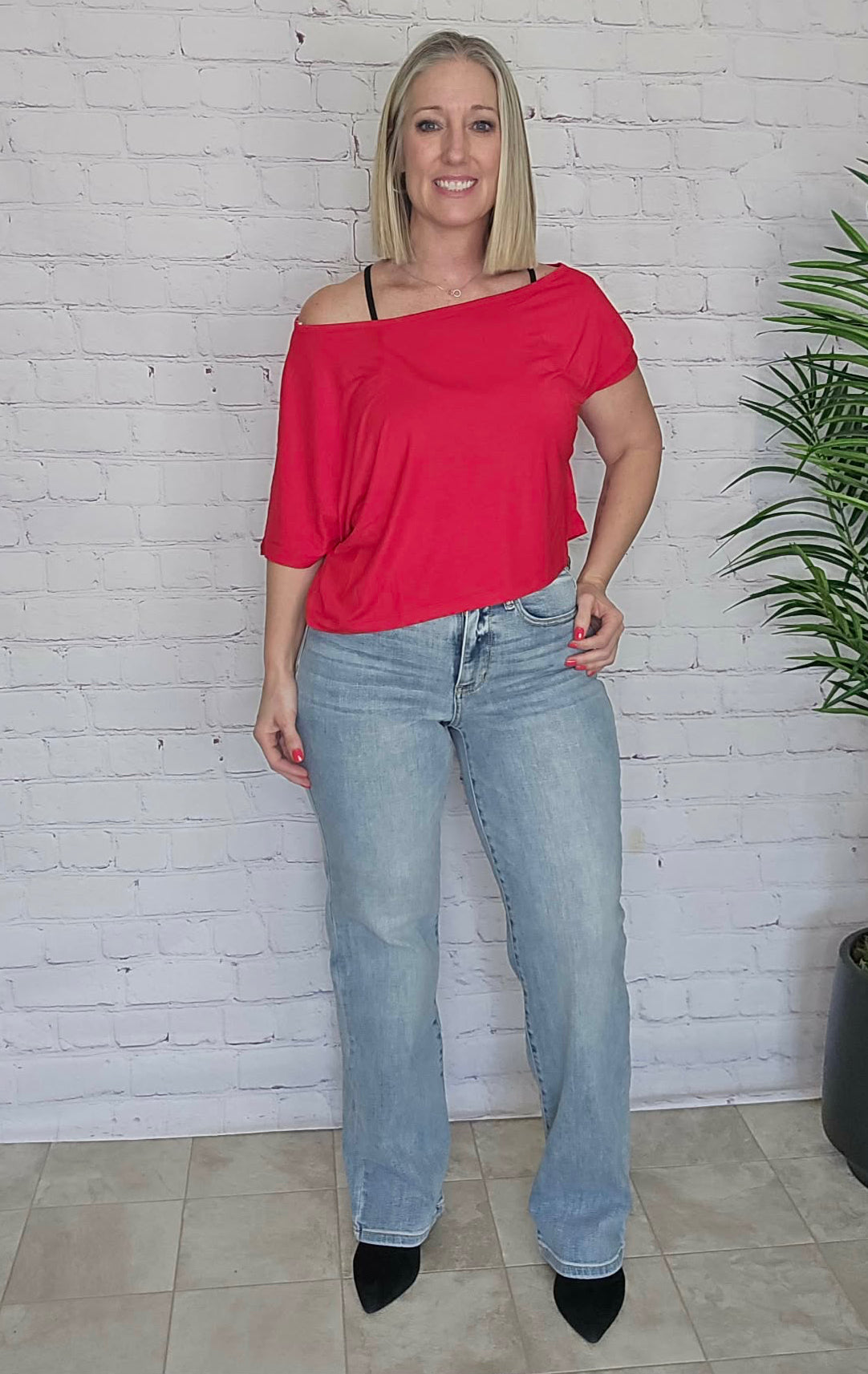 Judy Blue Light Wash Straight Leg Denim