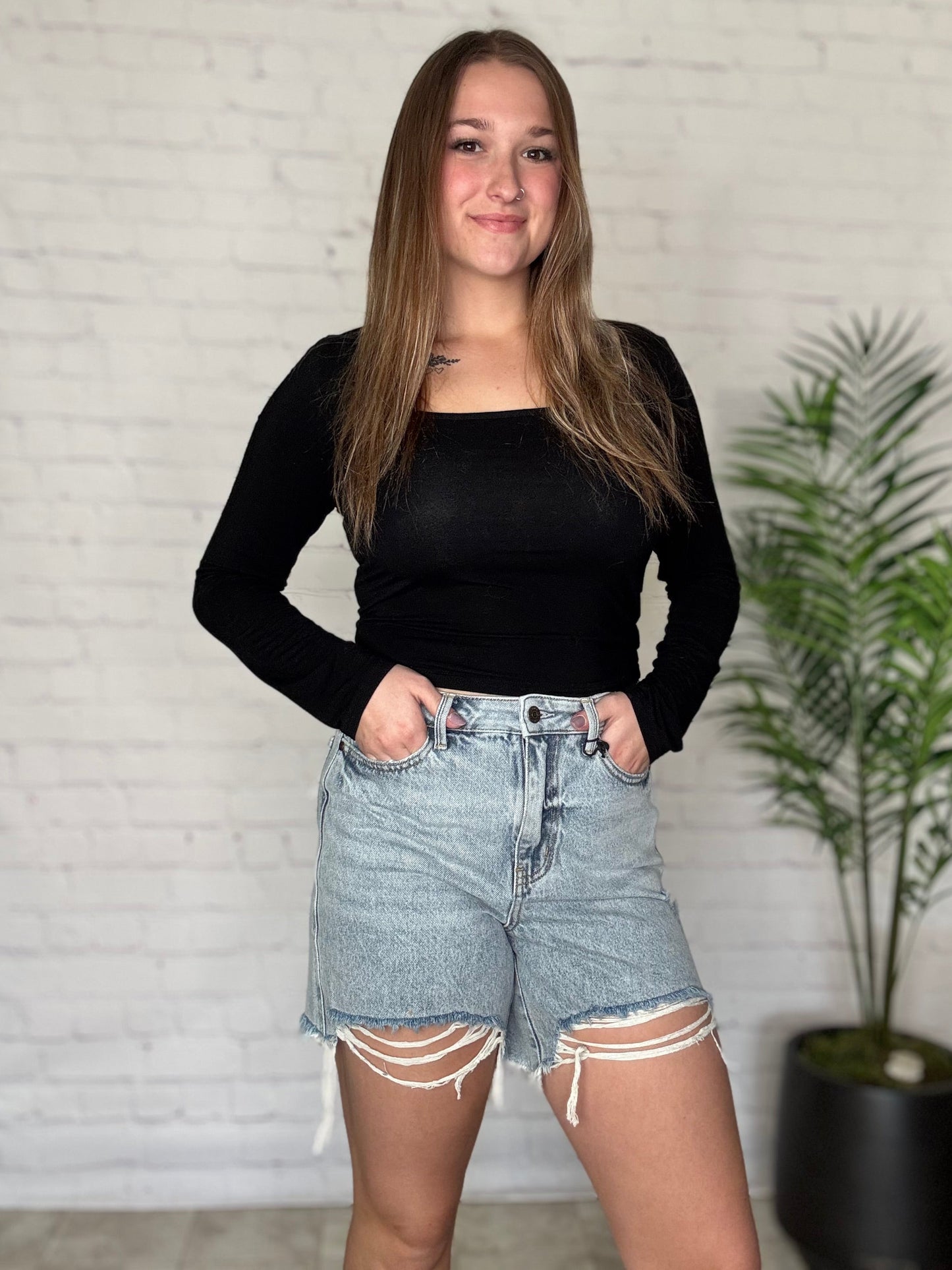 Judy Blue HW Rigid Magic Dad Shorts