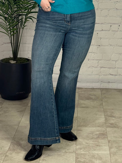 Judy Blue Petite Tummy Control Flare