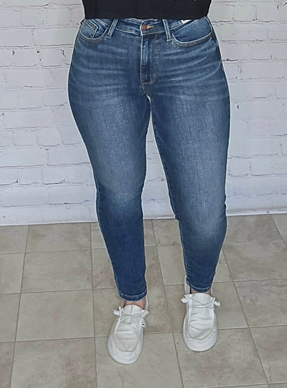 Judy Blue Go To Slim Fit
