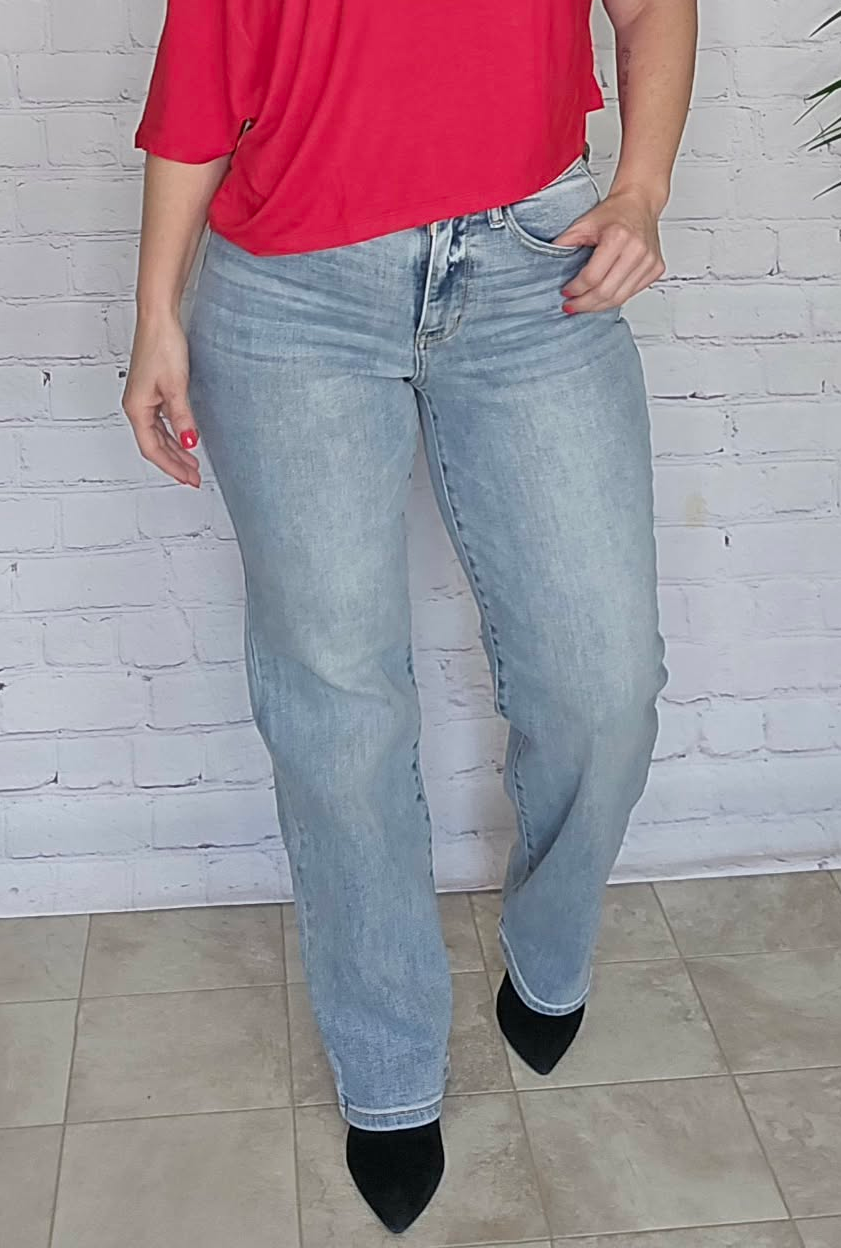 Judy Blue Light Wash Straight Leg Denim
