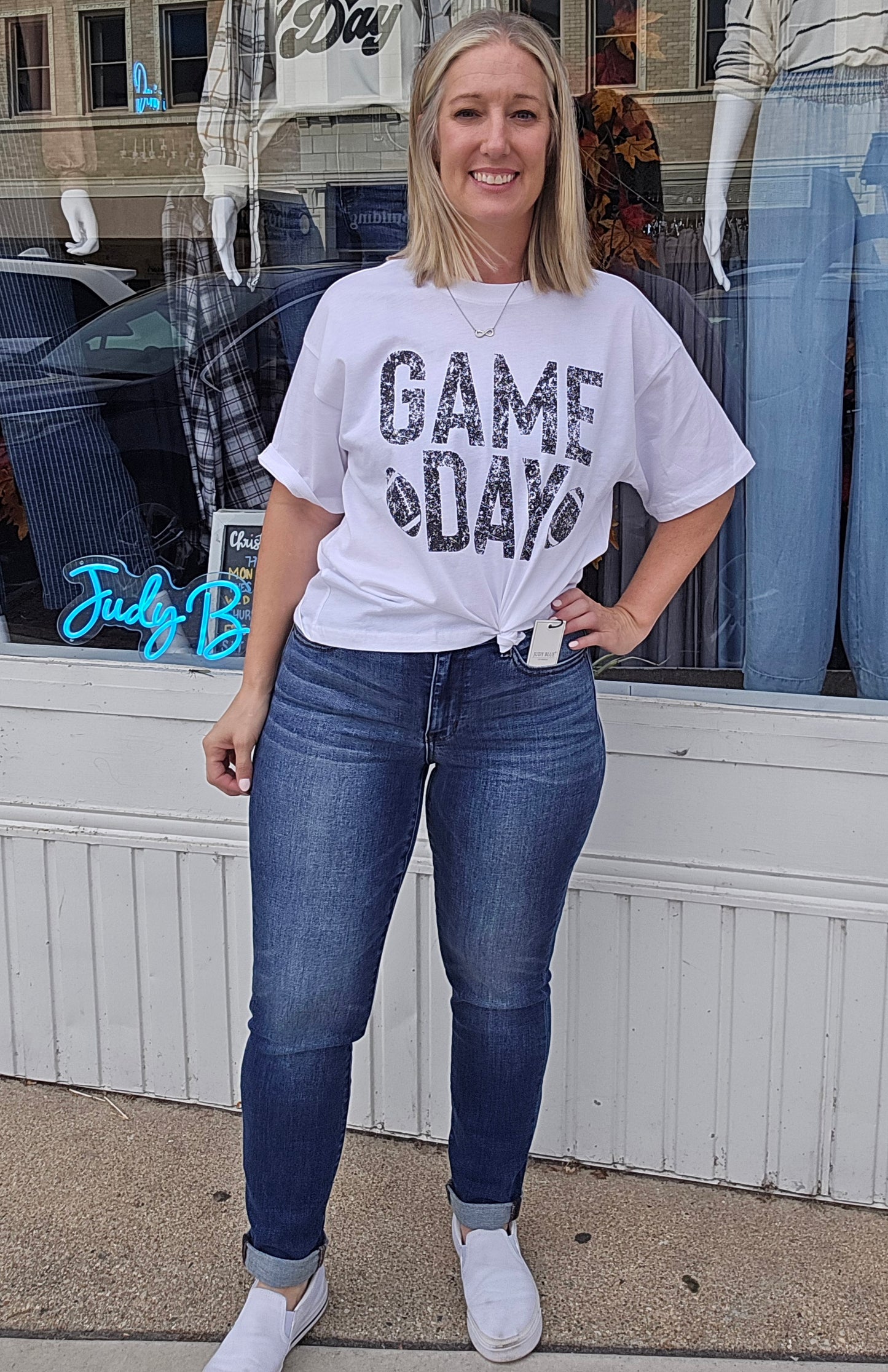 Reg/Plus Judy Blue "Demure" Mid-Rise Slim Fit