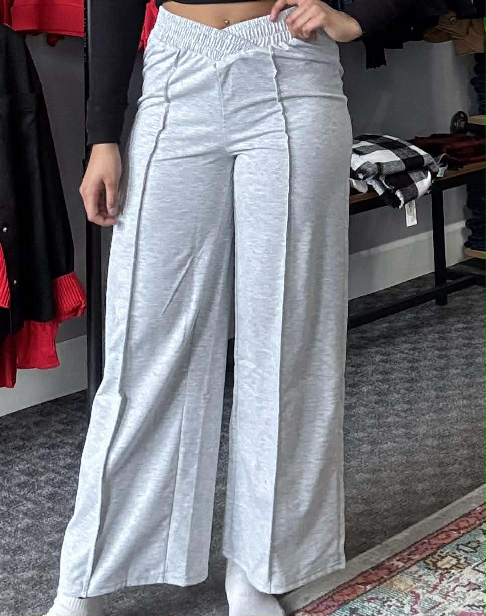 V-Shaped Wide-leg Pants