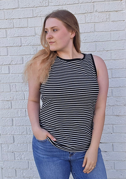 Stripe Ribbed Keyhole Back Sleeveless Top