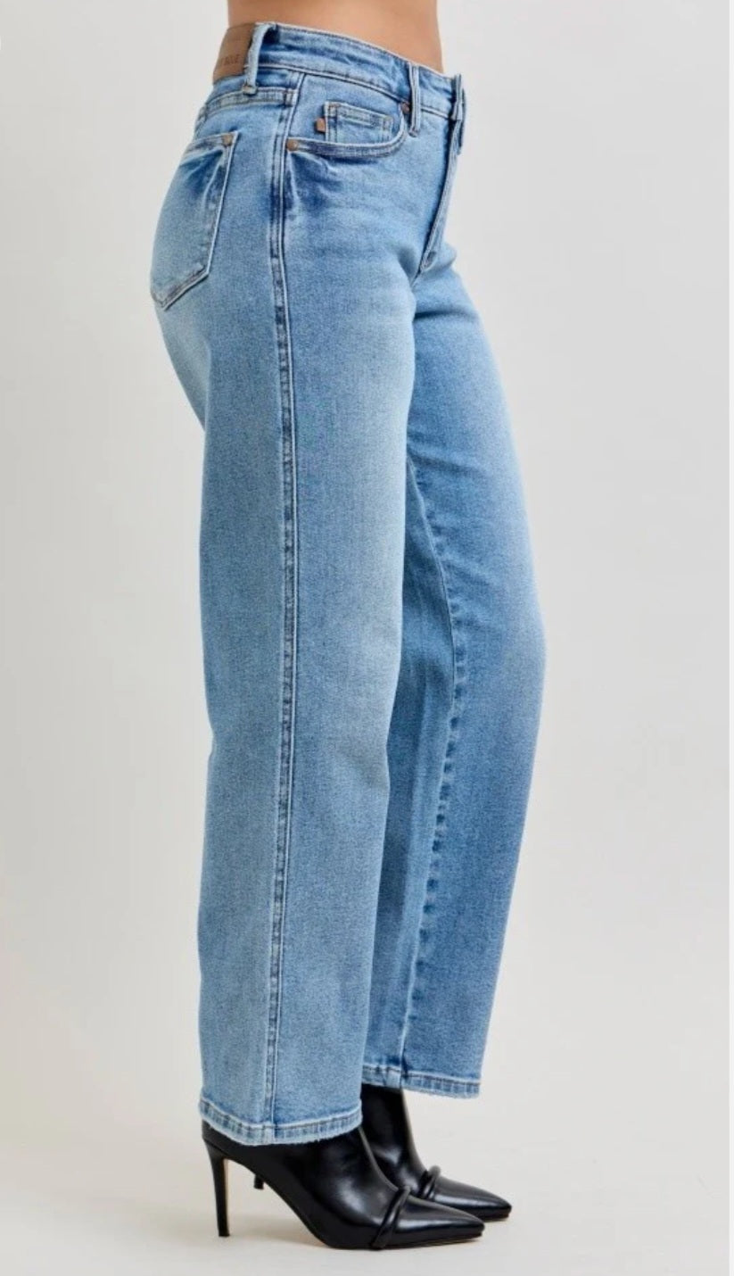Judy Blue Petite TC Vintage Wash Straight