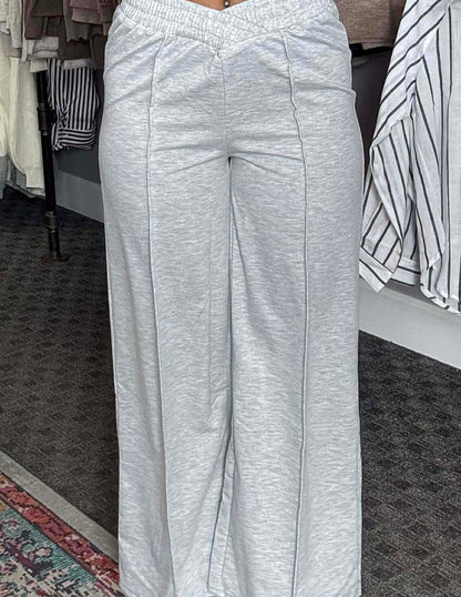 V-Shaped Wide-leg Pants